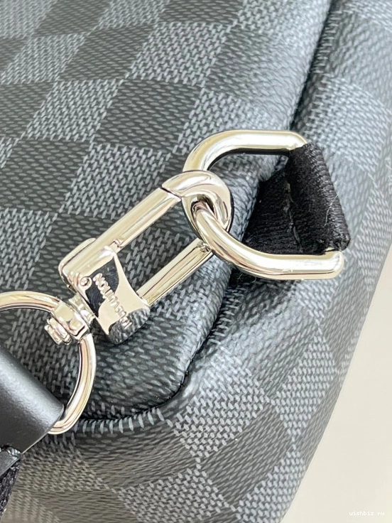 WIS SLINGBAG AVENUE LOUIS VUITTON 0717